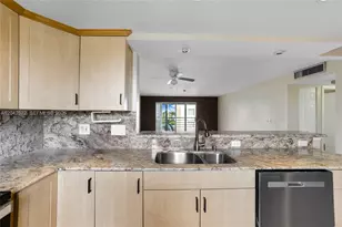 321 SE 3rd St, Dania Beach, FL 33004 - Photo 4