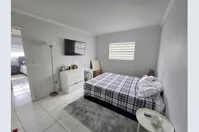 1265 W 24th St #201, Hialeah, FL 33010 - Photo 20