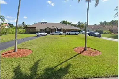 11305 SW 93 Ct, Miami, FL 33176 - Photo 1