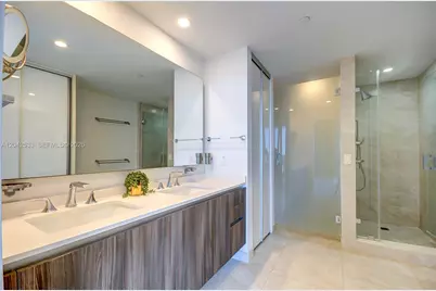 488 NE 18th St #4310, Miami, FL 33132 - Photo 18