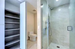488 NE 18th St, Miami, FL 33132 - Photo 20