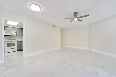 710 N Ocean Blvd #102, Pompano Beach, FL 33062 - Photo 6
