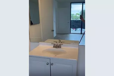 738 Executive Center Dr #23, West Palm Beach, FL 33401 - Photo 4