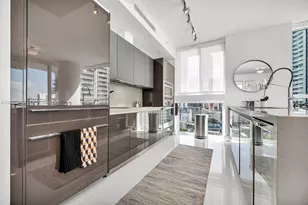 1080 Brickell Ave, Miami, FL 33131 - Photo 12