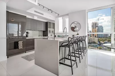 1080 Brickell Ave #1601, Miami, FL 33131 - Photo 8