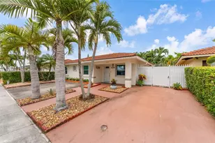 18250 SW 139th Ct, Miami, FL 33177 - Photo 2