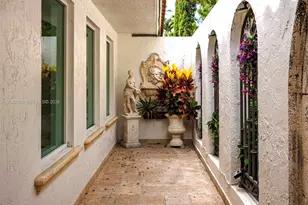 4409 Monserrate St, Coral Gables, FL 33146 - Photo 4