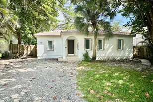 22 SE 11th St, Fort Lauderdale, FL 33316 - Photo 2