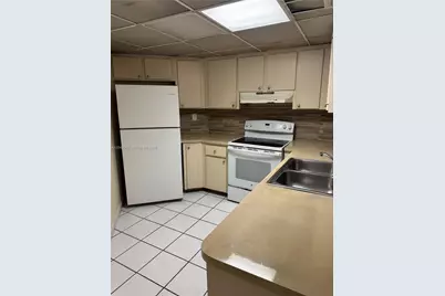 9429 Fontainebleau Blvd #105-33, Miami, FL 33172 - Photo 8