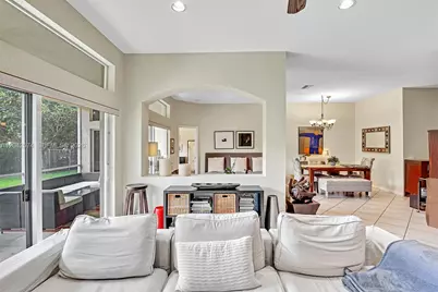 3711 Falcon Ridge Cir, Weston, FL 33331 - Photo 20