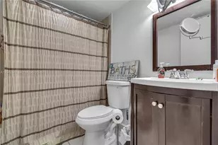 17530 NW 68th Ave, Hialeah, FL 33015 - Photo 22