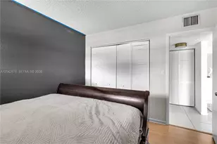 17530 NW 68th Ave, Hialeah, FL 33015 - Photo 28