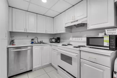 17530 NW 68th Ave #C2003, Hialeah, FL 33015 - Photo 20
