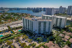 19380 Collins Ave, Sunny Isles Beach, FL 33160 - Photo 34