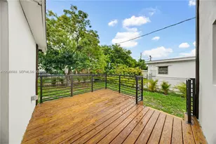 1021 NW 48th St, Miami, FL 33127 - Photo 6