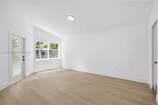 4114 Sapphire St, Weston, FL 33331 - Photo 10