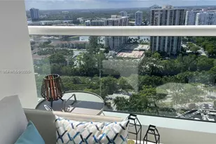 7000 Island Blvd, Aventura, FL 33160 - Photo 10