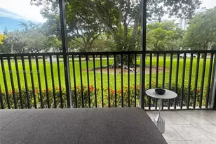 3401 N Country Club Dr, Aventura, FL 33180 - Photo 14