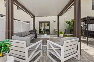 3347 W 106th Terrace, Hialeah, FL 33018 - Photo 4