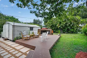 2446 McKinley St, Hollywood, FL 33020 - Photo 6