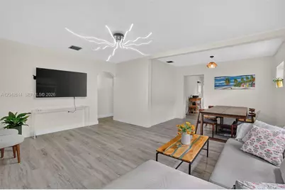 2446 McKinley St, Hollywood, FL 33020 - Photo 8