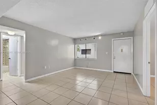 8065 SW 107th Ave, Miami, FL 33173 - Photo 16