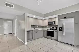 8065 SW 107th Ave, Miami, FL 33173 - Photo 8
