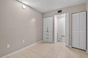 8065 SW 107th Ave, Miami, FL 33173 - Photo 14