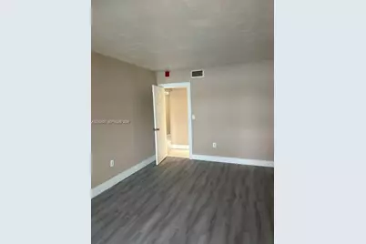 251 NE 187th St #809, Miami, FL 33179 - Photo 4