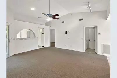 707 SE 22nd Dr, Homestead, FL 33033 - Photo 4