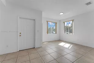 2712 SE 15th Pl, Homestead, FL 33035 - Photo 6