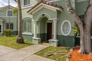 2712 SE 15th Pl, Homestead, FL 33035 - Photo 2
