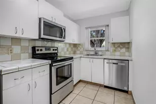 5020 Sanctuary Way, West Palm Beach, FL 33417 - Photo 6