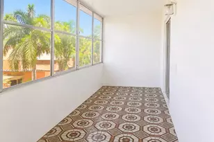 500 W Village Green Cir W, Palm Springs, FL 33461 - Photo 4