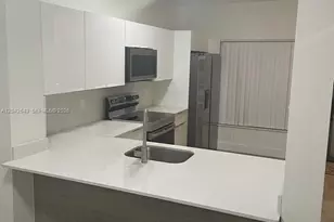 726 SW 122nd Ave, Pembroke Pines, FL 33025 - Photo 6