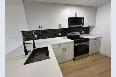 10008 NW 6th St #103, Pembroke Pines, FL 33024 - Photo 4
