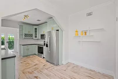 1209 La Mancha Ave, Coral Gables, FL 33134 - Photo 8