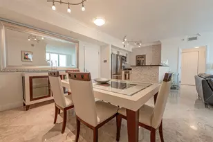 325 S Biscayne Blvd, Miami, FL 33131 - Photo 14