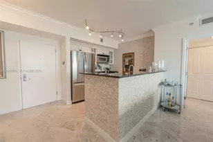 325 S Biscayne Blvd, Miami, FL 33131 - Photo 8