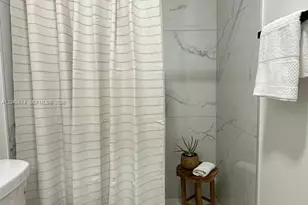 3728 NW 19th Ave, Miami, FL 33142 - Photo 8