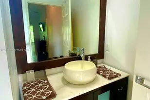 2732 SW 26th St, Miami, FL 33133 - Photo 24