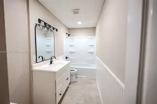 7501 Kimberly Blvd, North Lauderdale, FL 33068 - Photo 6