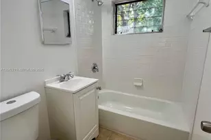 962 NW 6th St, Miami, FL 33136 - Photo 10