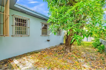 3260 SW 2nd St, Miami, FL 33135 - Photo 44