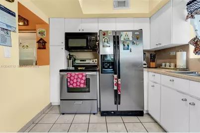 3260 SW 2nd St, Miami, FL 33135 - Photo 20