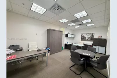 7500 NW 25th St #205, Miami, FL 33122 - Photo 4