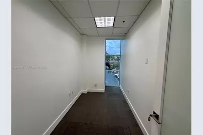 7500 NW 25th St #205, Miami, FL 33122 - Photo 6