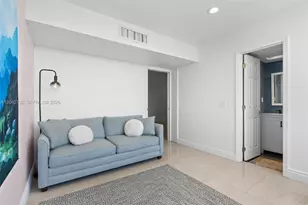 20100 W Country Club Dr, Aventura, FL 33180 - Photo 12