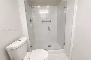 20200 W Country Club Dr, Aventura, FL 33180 - Photo 18