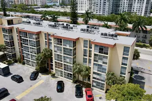 200 172nd St, Sunny Isles Beach, FL 33160 - Photo 4